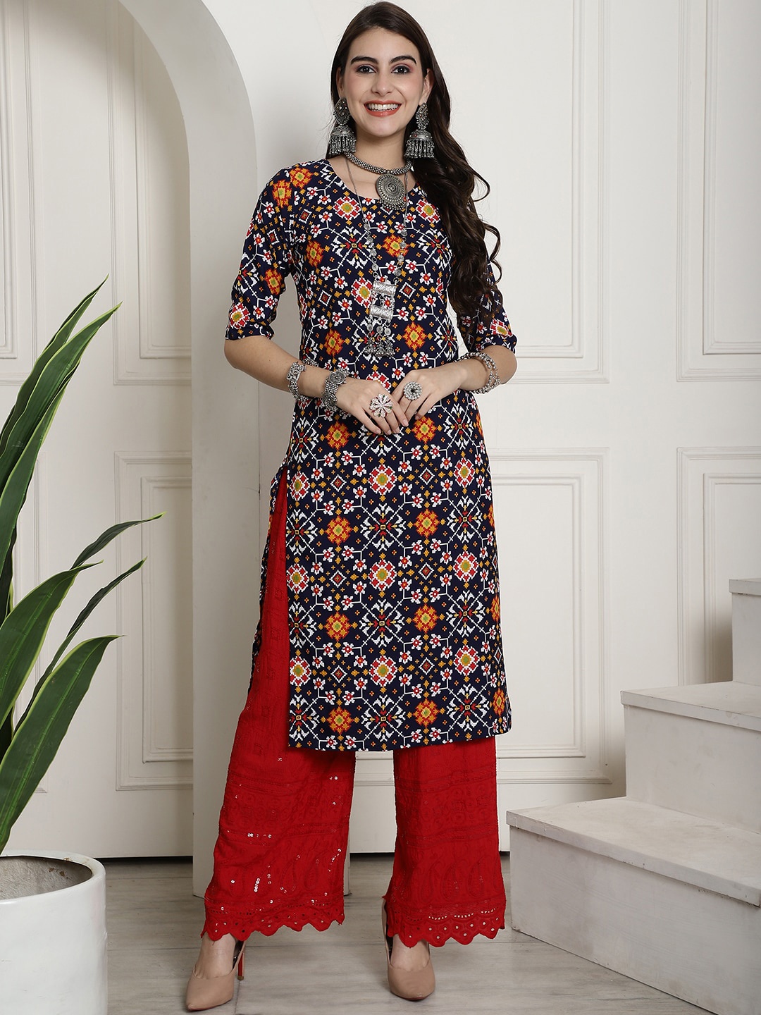 

7Threads Floral Printed Straight Kurta, Navy blue