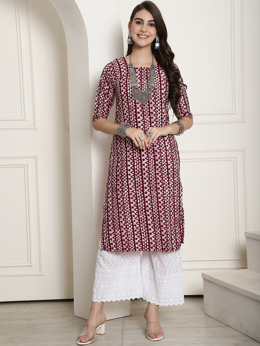 

7Threads Geometric Printed Straight Kurta, Purple