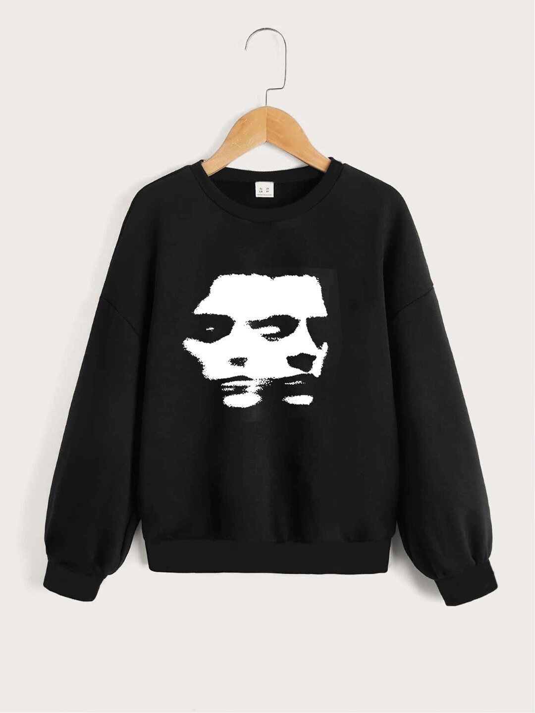 

StyleCast Boys Black Graphic Printed Round Neck Long Sleeve Pullover Sweatshirt