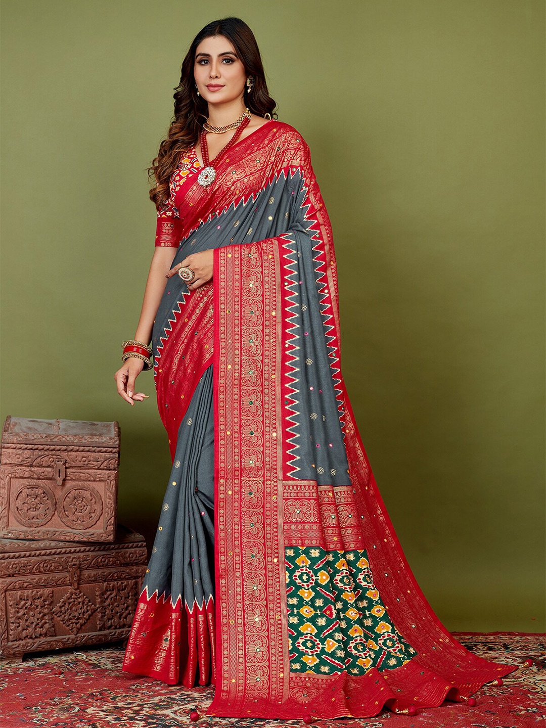 

Mitera Grey Geometric Woven Design Silk Cotton Saree