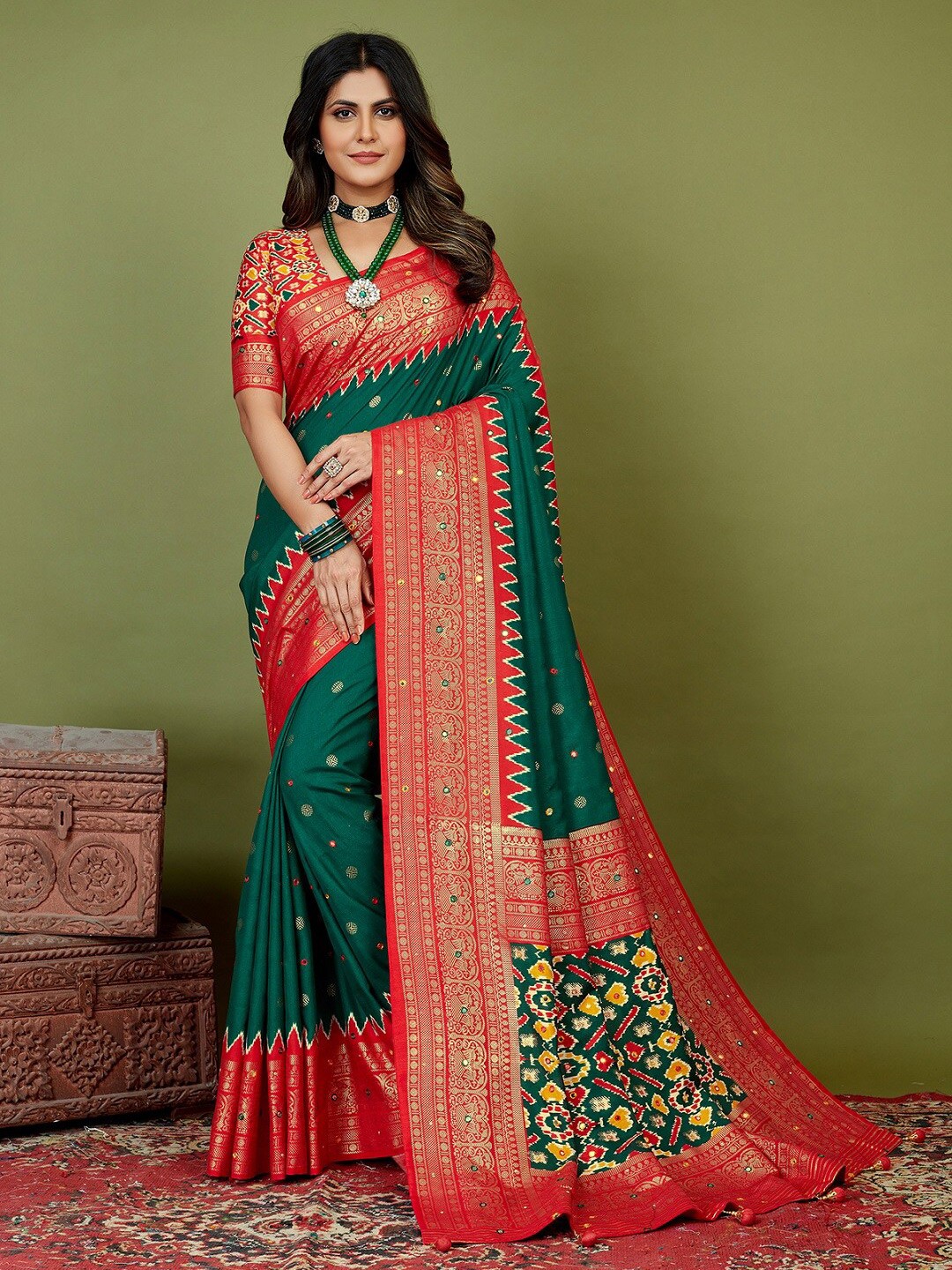 

Mitera Green Geometric Printed Silk Cotton Designer Saree