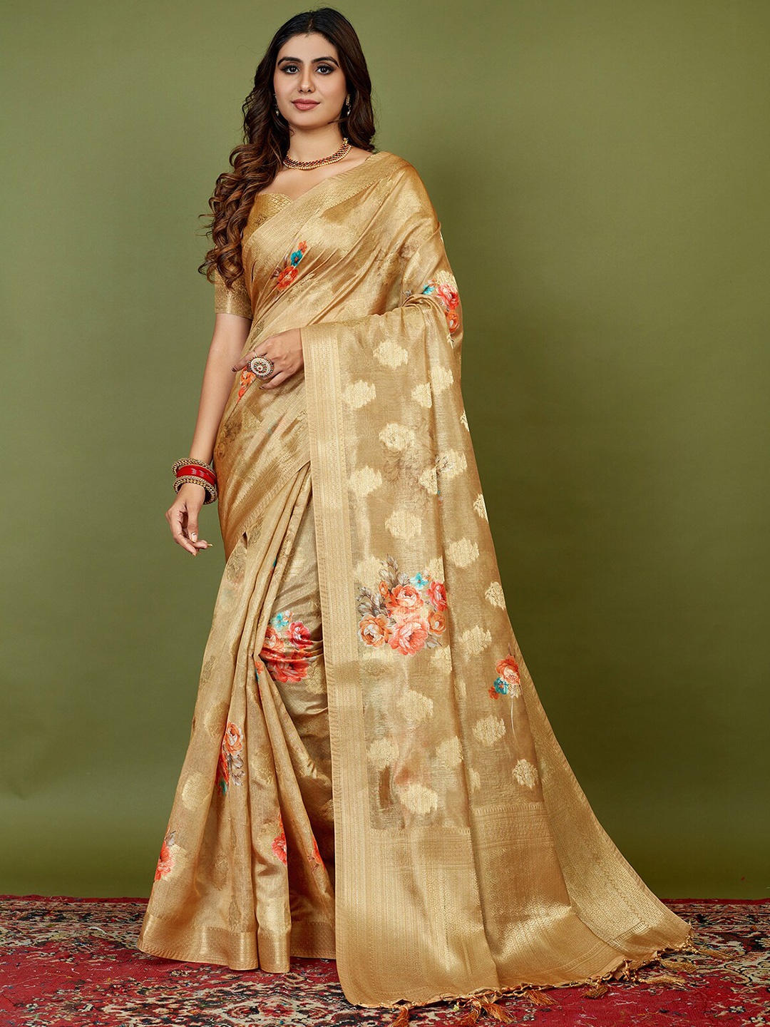 

Mitera Gold Toned Floral Woven Design Zari Silk Cotton Saree