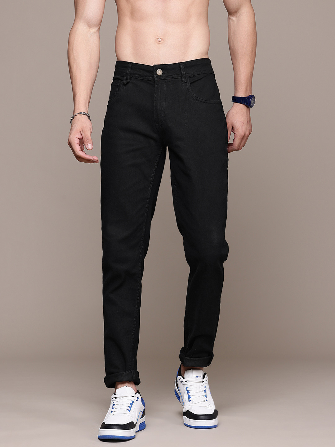 

The Roadster Lifestyle Co. Men Slim Tapered Fit Stretchable Jeans, Black