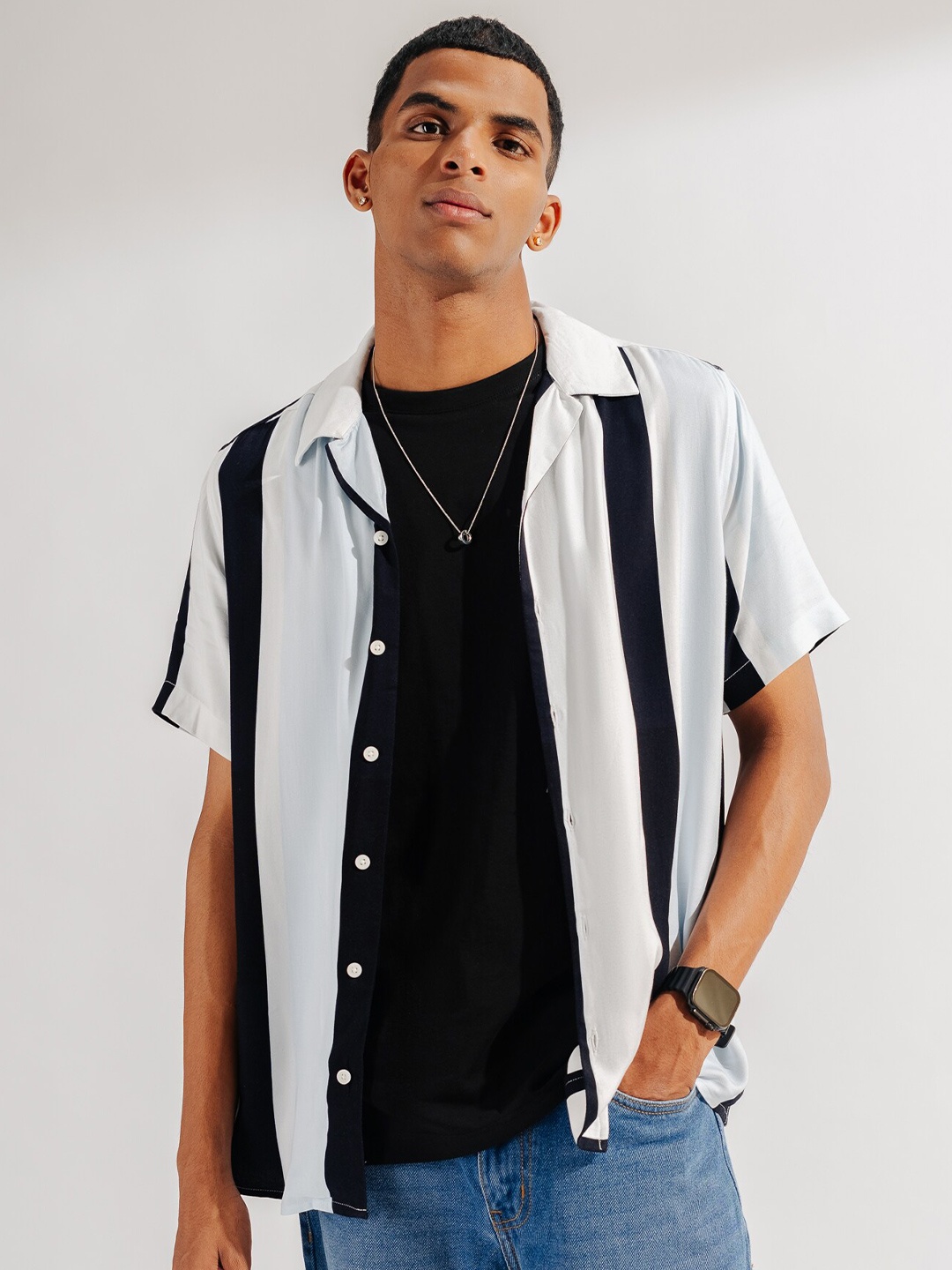 

FREAKINS Vertical Striped Spread Collar Casual Shirt, Blue
