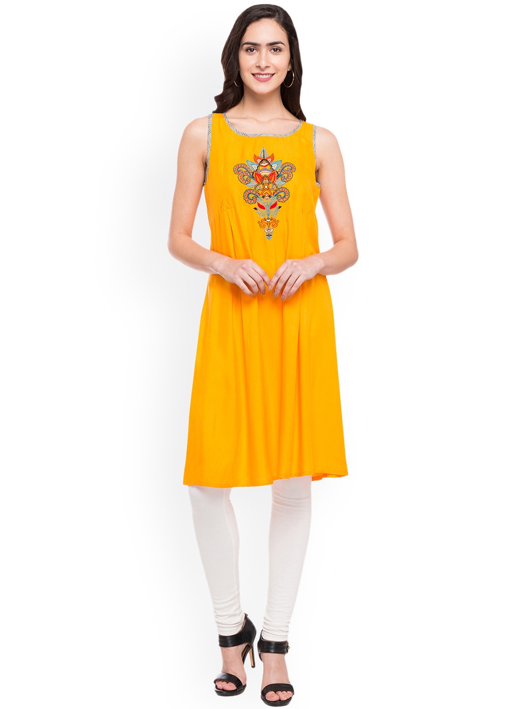 

Globus Yellow Embroidered Tunic