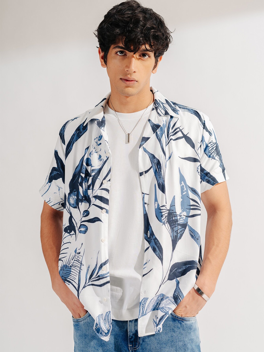 

FREAKINS Floral Printed Casual Shirt, White