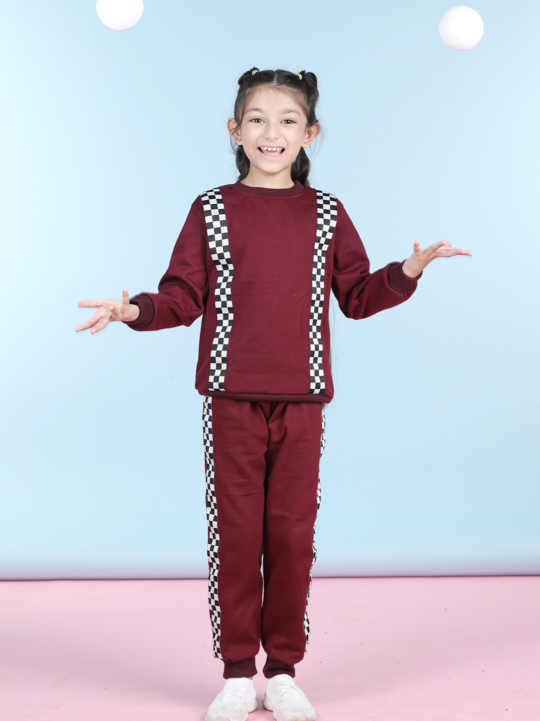 

Cutiekins Girls Geometric Printed Fleece Tracksuit, Maroon