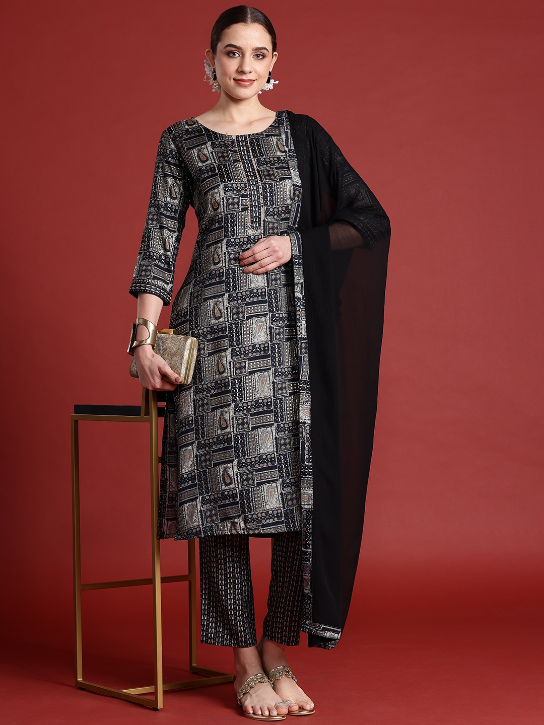 

Anouk Women Paisley Printed Regular Kurta with Trousers & With Dupatta, Black