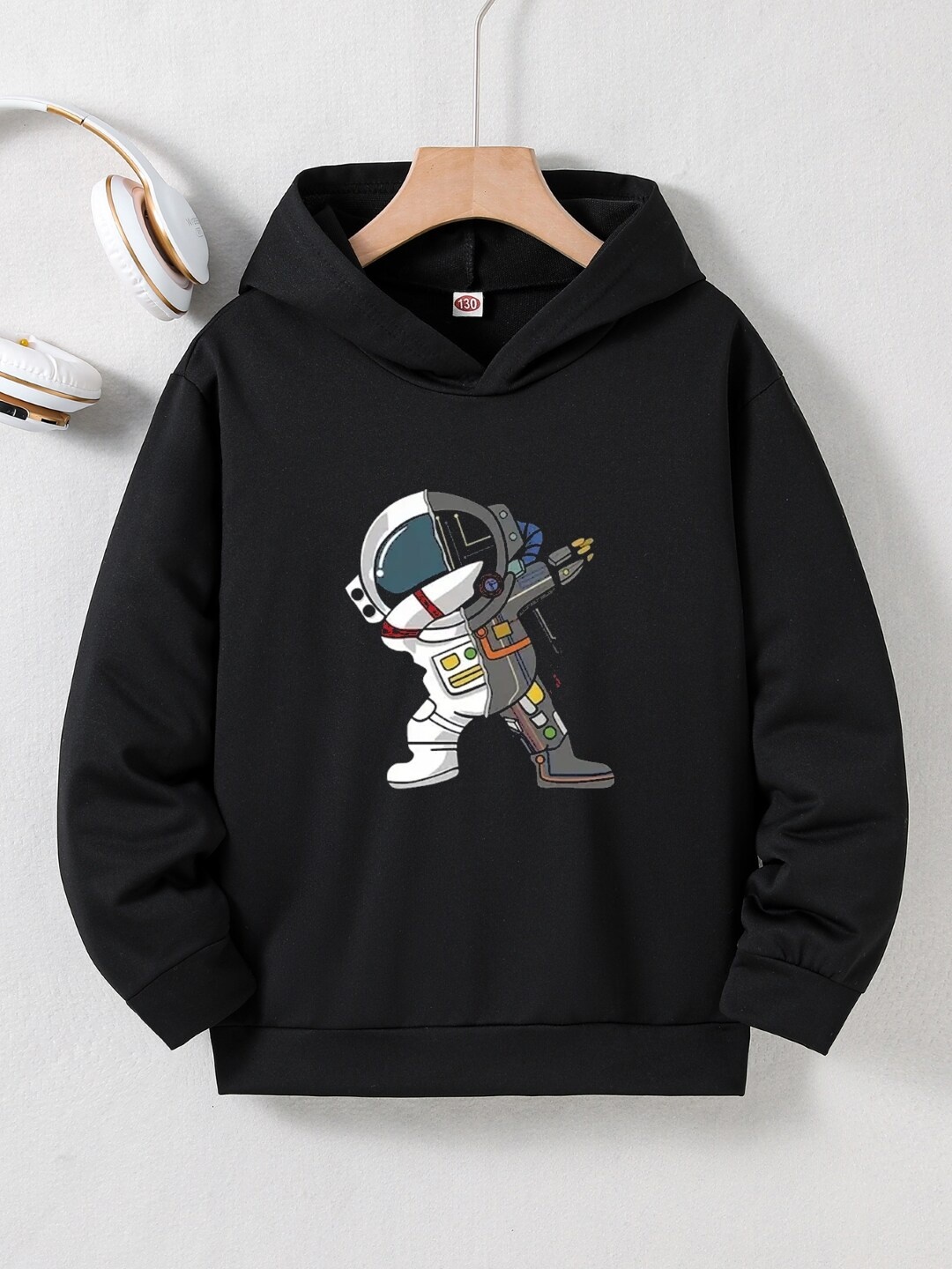 

StyleCast Boys Black Graphic Printed Long Sleeves Hooded Sweatshirt