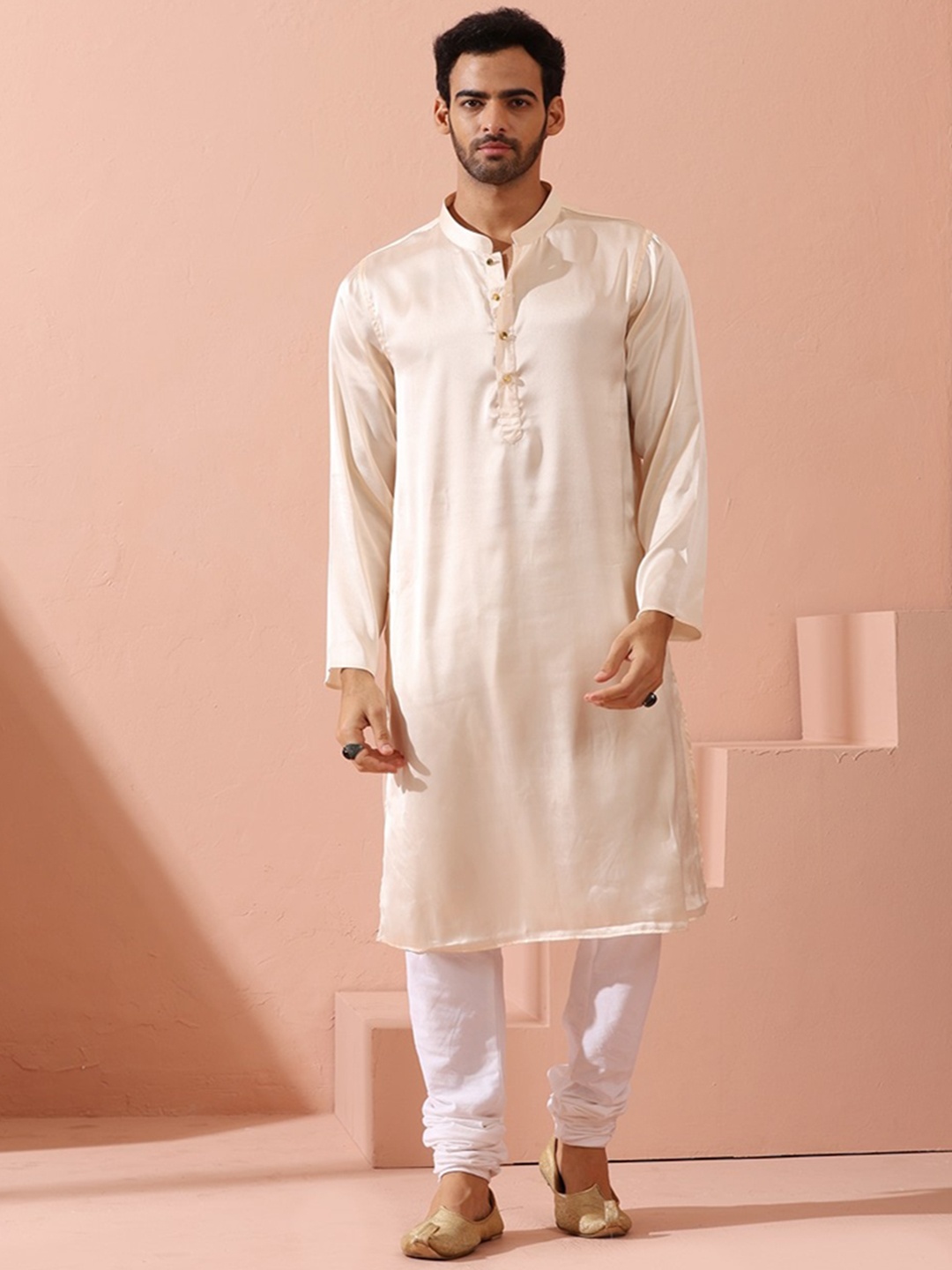 

Swtantra Mandarin Collar Satin Kurta, Cream