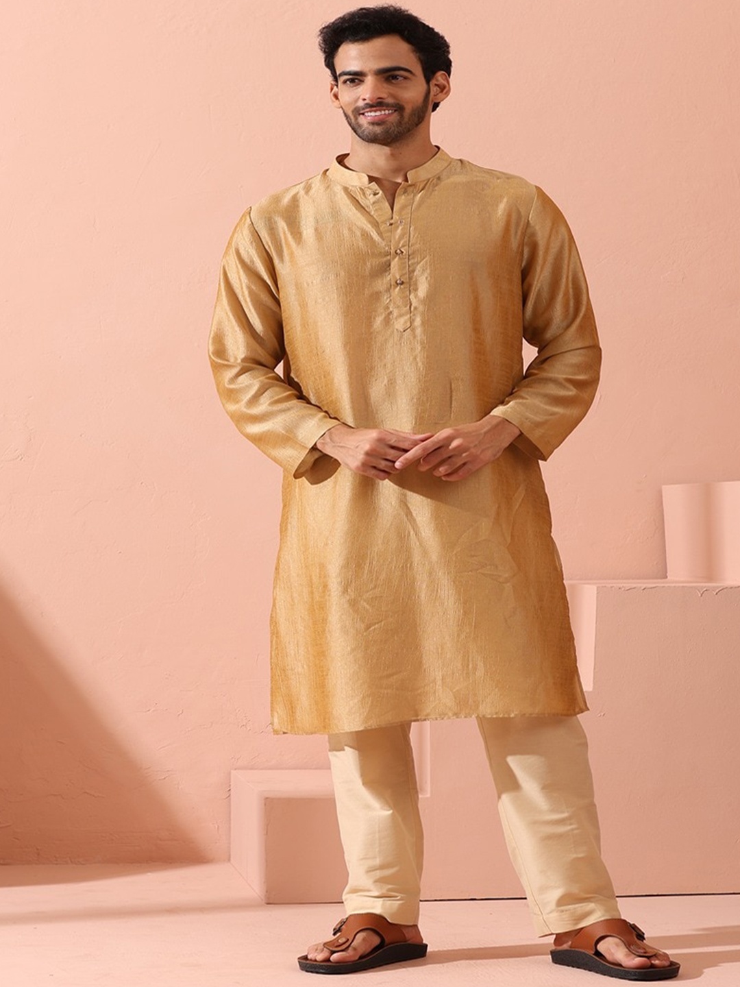 

Swtantra Mandarin Collar Chiffon Straight Kurta, Gold