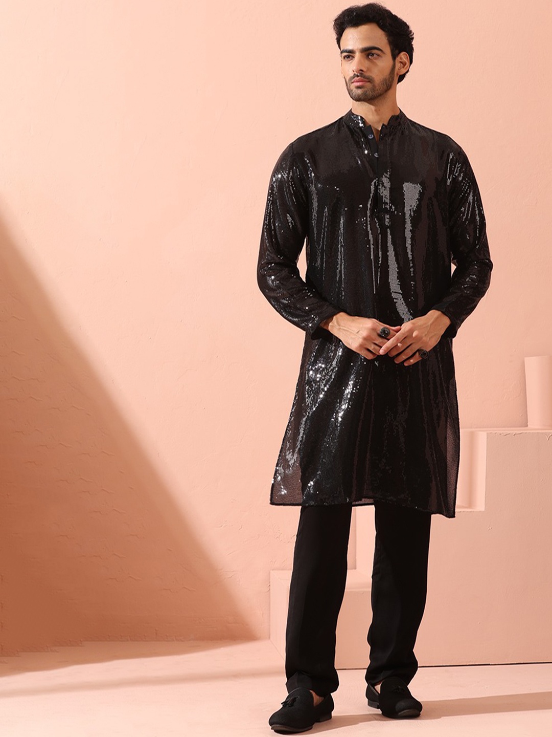 

Swtantra Sequinned Embellished Mandarin Collar Straight Kurta, Black