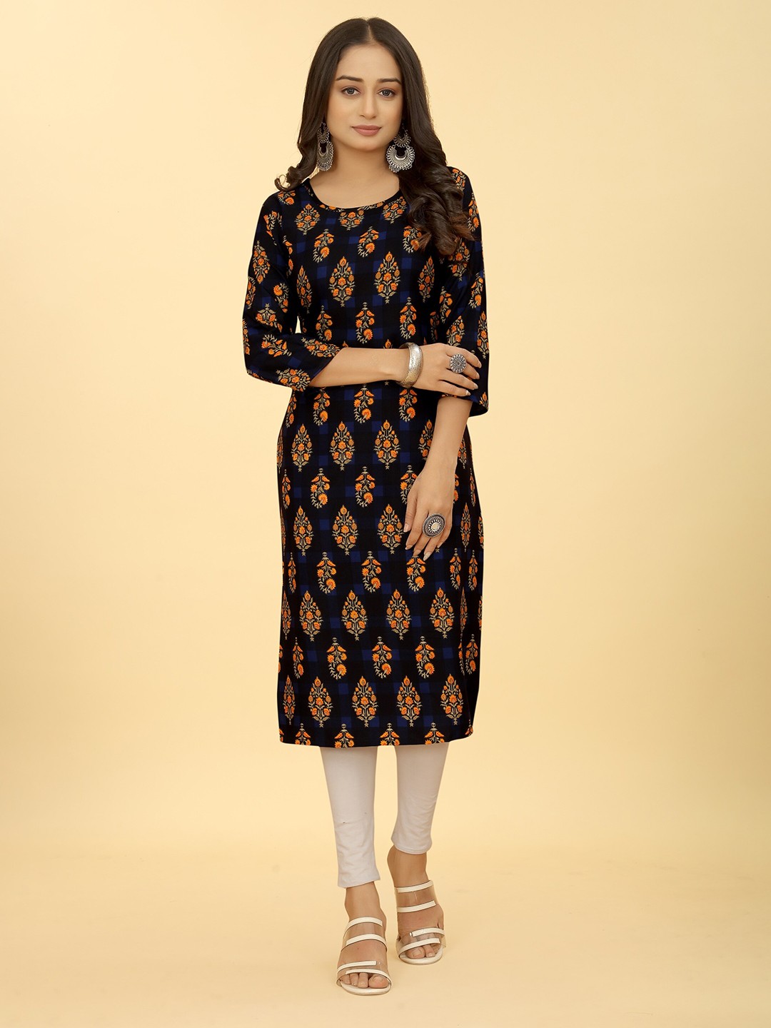 

SAKSHIPRIYA Ethnic Motif Printed Straight Kurta, Navy blue