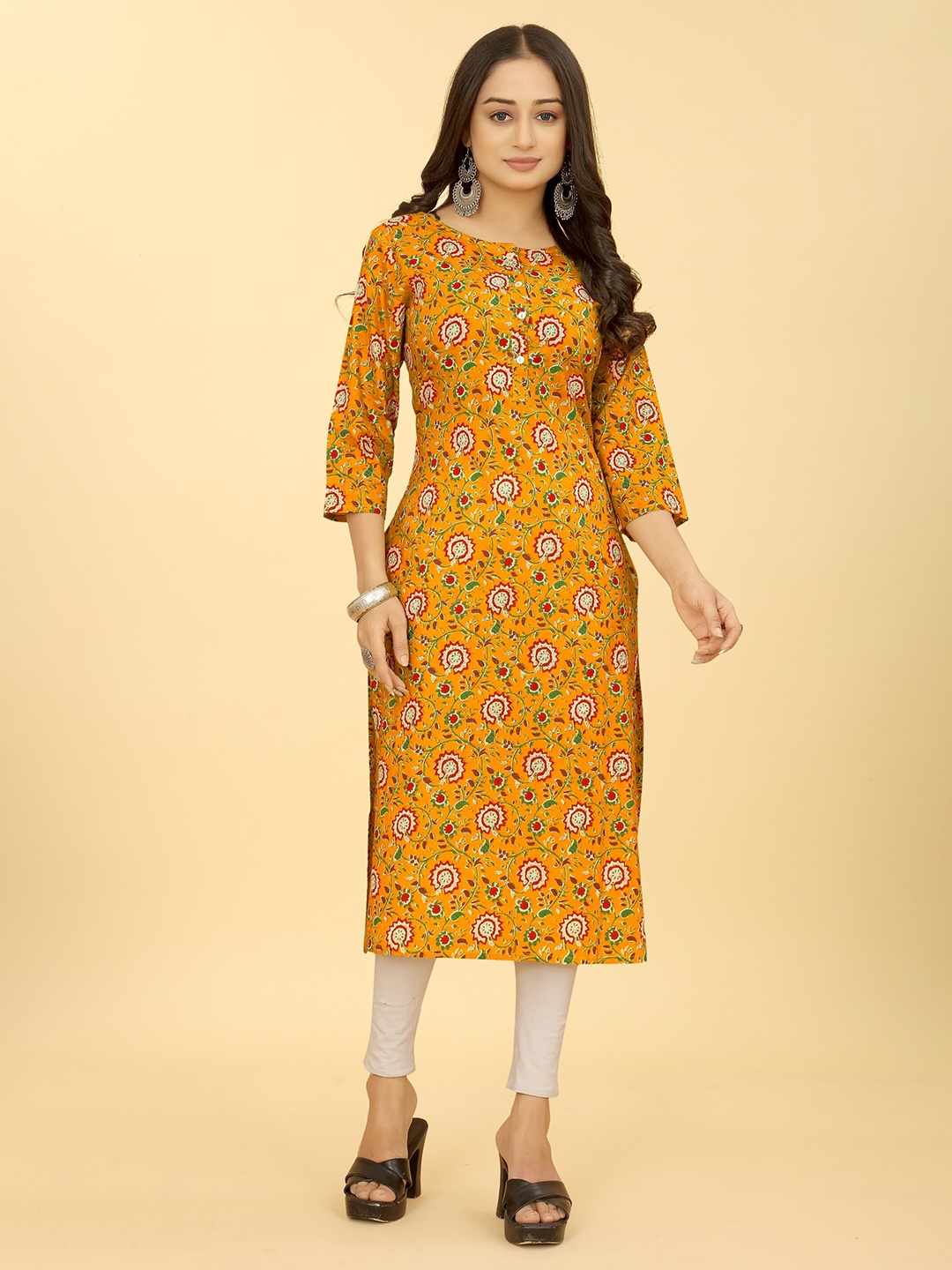 

SAKSHIPRIYA Floral Printed Straight Crepe Kurta, Mustard