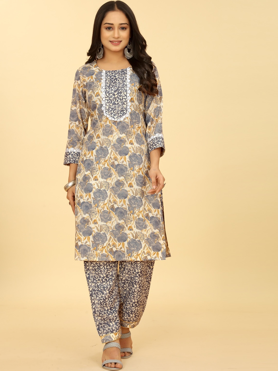 

SAKSHIPRIYA Ethnic Motifs Printed Lace Work Straight Kurta with Trousers, Cream