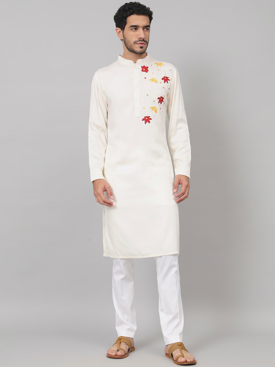 

HILO DESIGN Floral Embroidered Straight Kurta, Off white