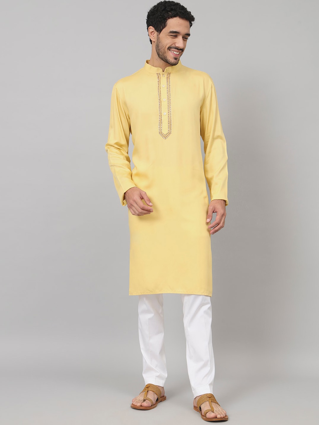 

HILO DESIGN Thread Work Mandarin Collar Straight Kurta, Yellow