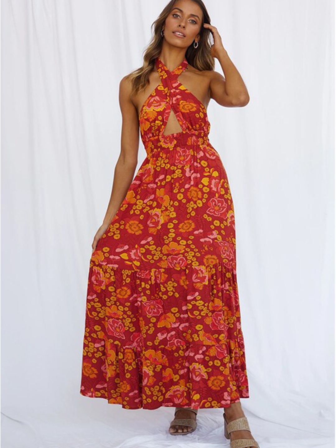 

StyleCast Red Floral Printed Halter Neck Cut-Out Detailed Maxi Dress
