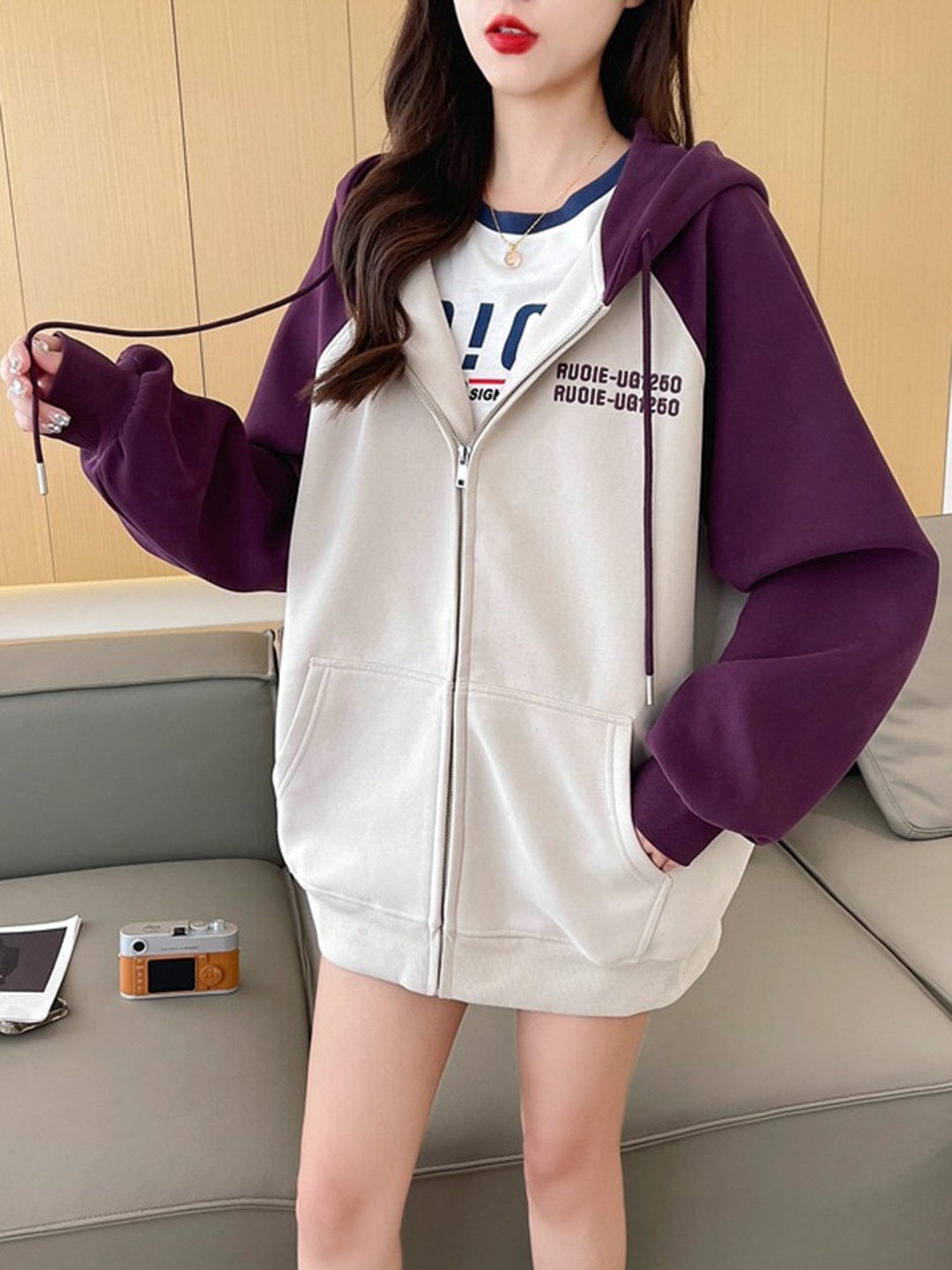 

StyleCast Purple Colourblocked Hooded Cotton Sweatshirt, White