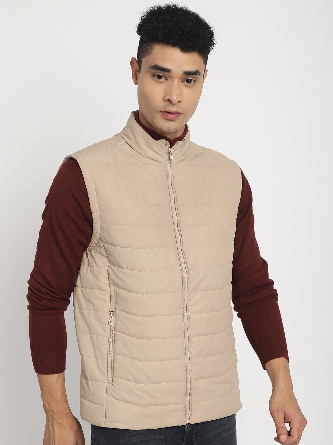 

HOUSE OF VEDAS Mock Collar Sleeveless Lightweight Quilted Jacket, Beige