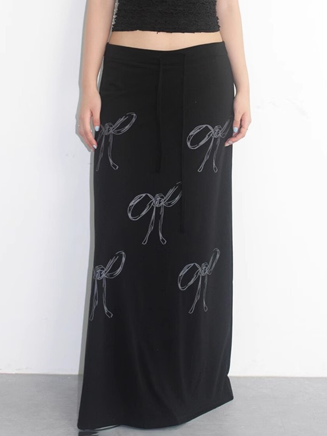 

StyleCast Black Printed A-Line Maxi Skirt