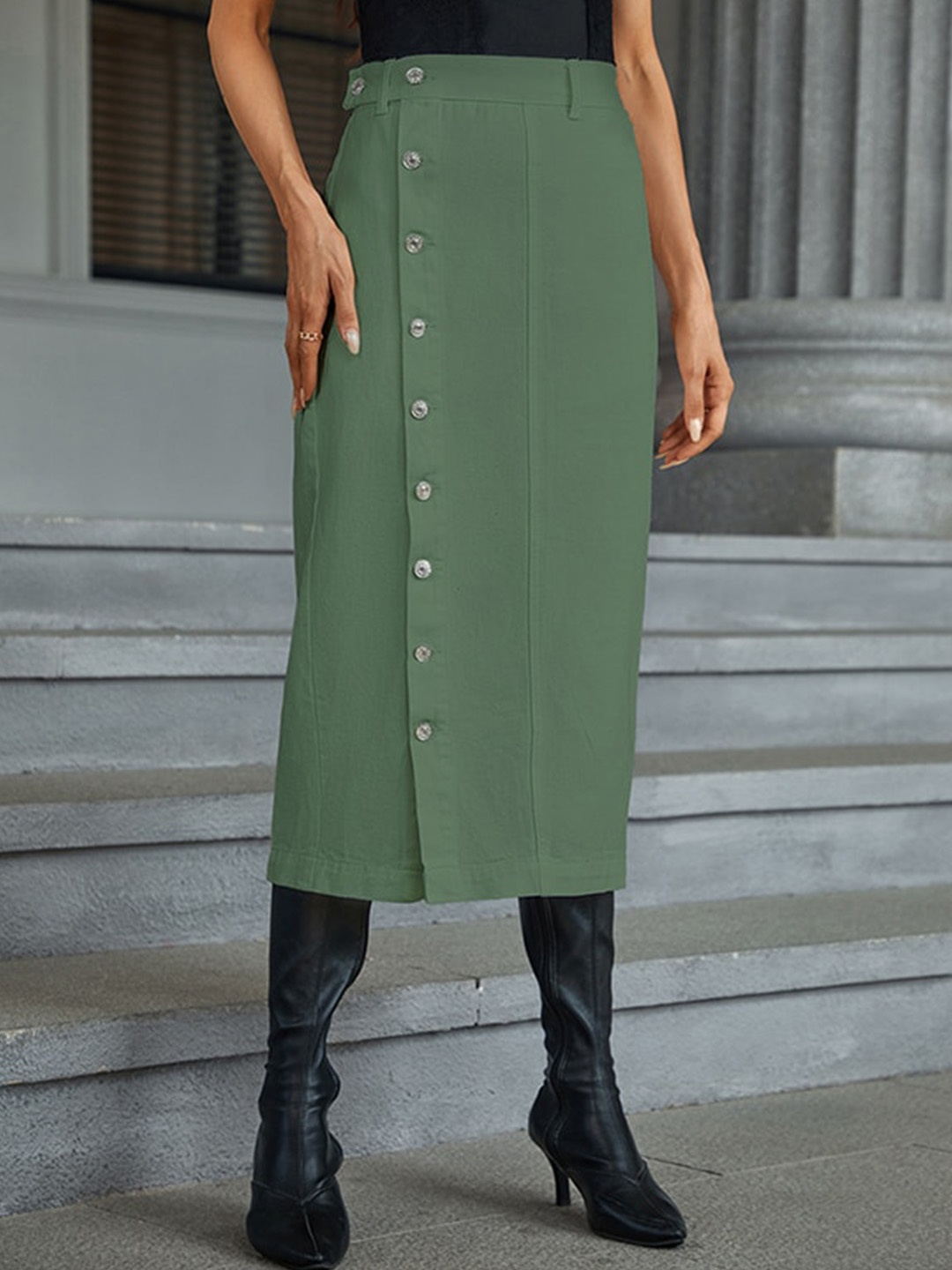 

StyleCast Green A-Line Midi Skirt