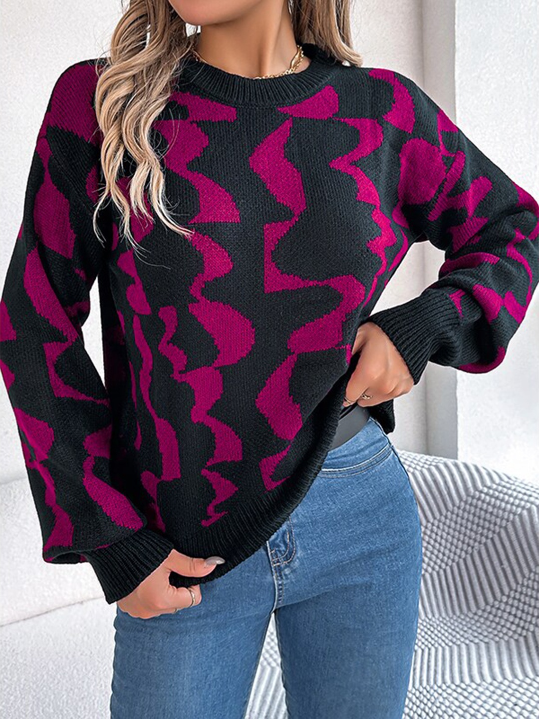 

StyleCast Fuchsia Abstract Printed Round Neck Long Sleeves Acrylic Pullover Sweater