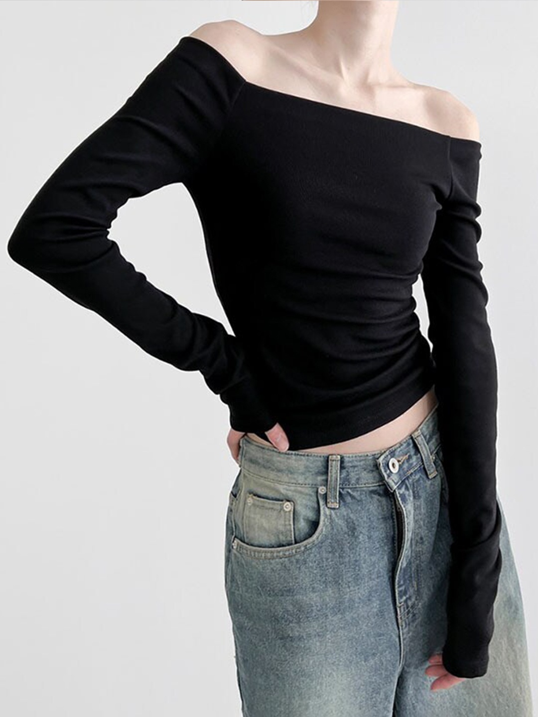 

StyleCast Black Off-Shoulder Extended Sleeves Crop Fitted Top