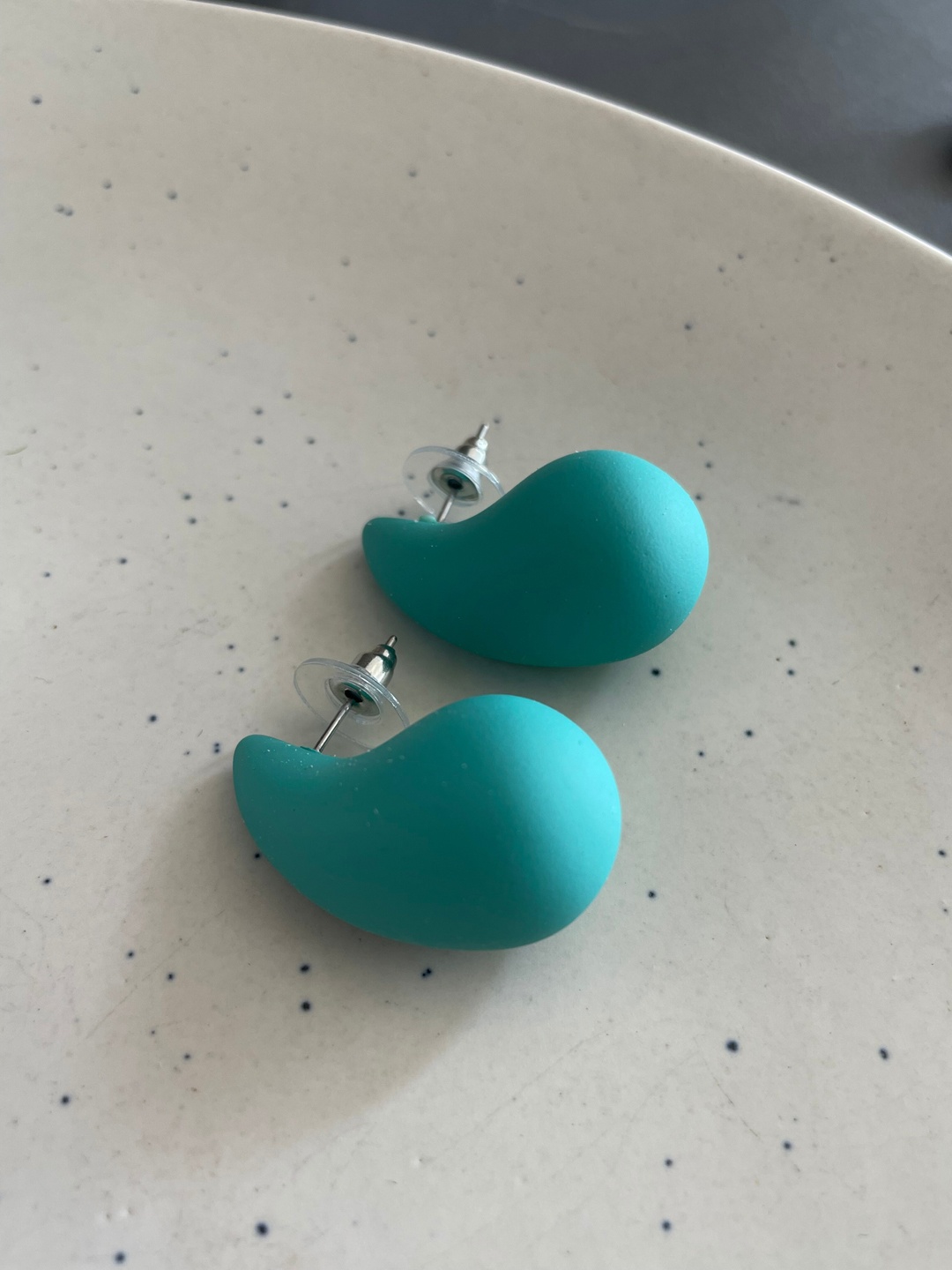 

ISHKAARA Alloy Studs Earrings, Green