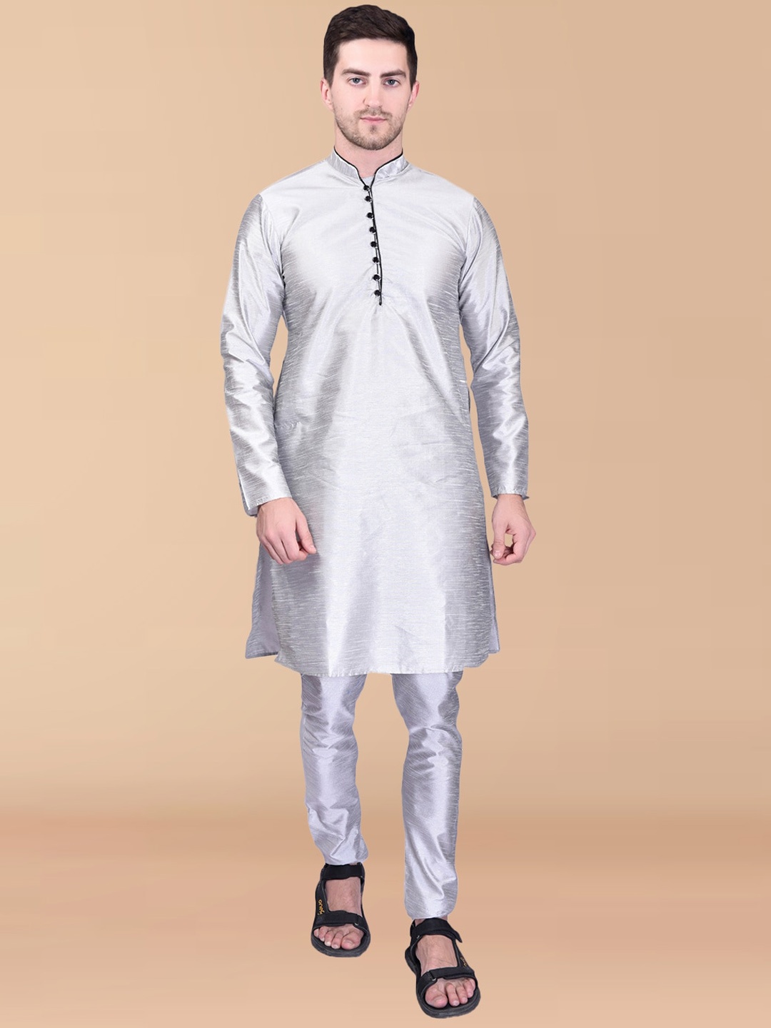 

PRINTCULTR Mandarin Collar Regular Pure Silk Kurta With Pyjamas, Silver