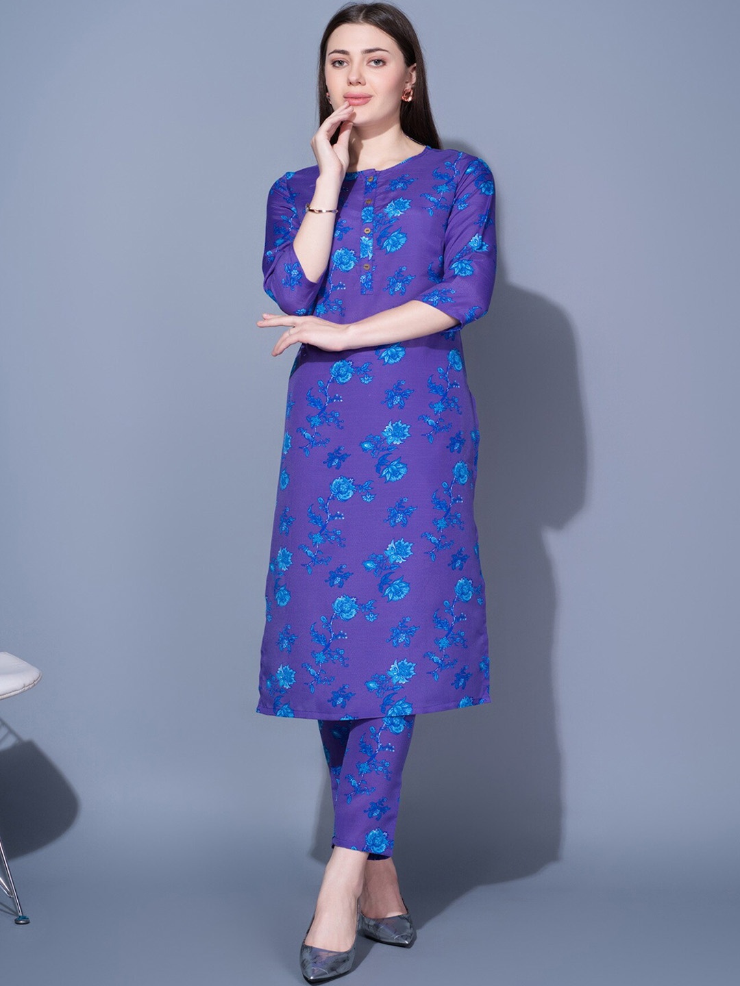 

soan Floral Printed Straight Kurta With Trouser, Purple