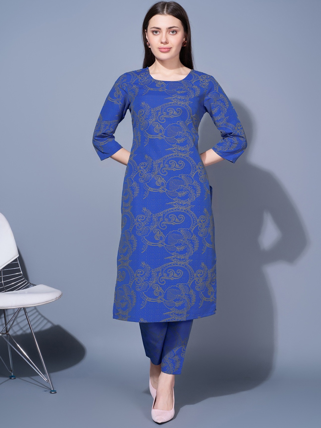 

soan Ethnic Motifs Printed Straight Kurta With Trouser, Blue