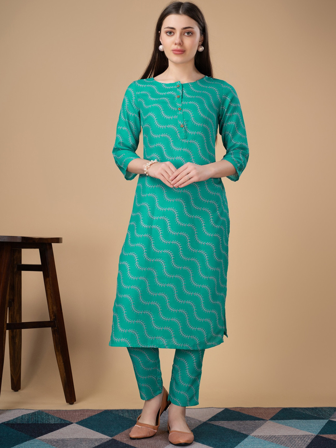 

soan Floral Printed Straight Kurta With Trouser, Green