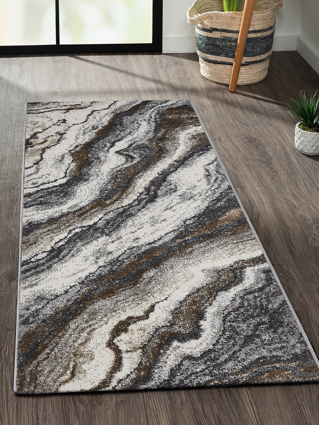 

OBSESSIONS Cream-Coloured & Brown Abstract Anti-Static Rectangular Floor Runner