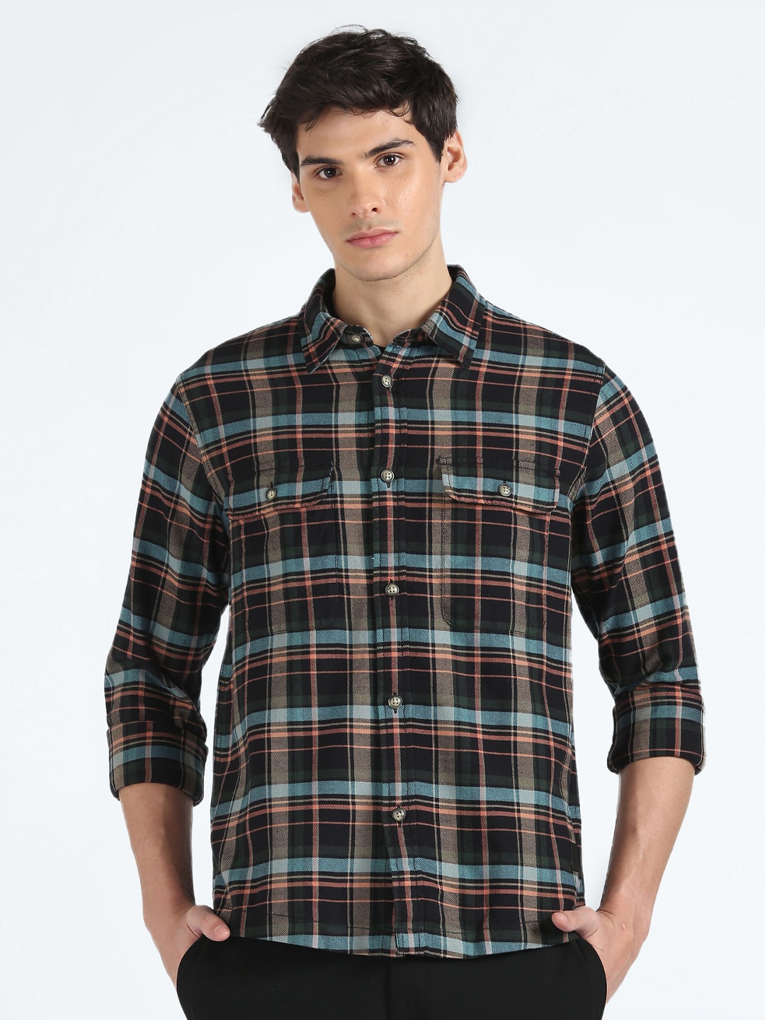 

Flying Machine Tartan Checked Spread Collar Twill weave Pure Cotton Casual Shirt, Black