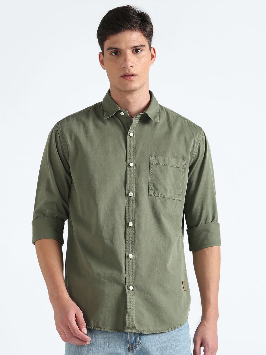 

Flying Machine Cutaway Collar Pure Cotton Casual Shirt, Green