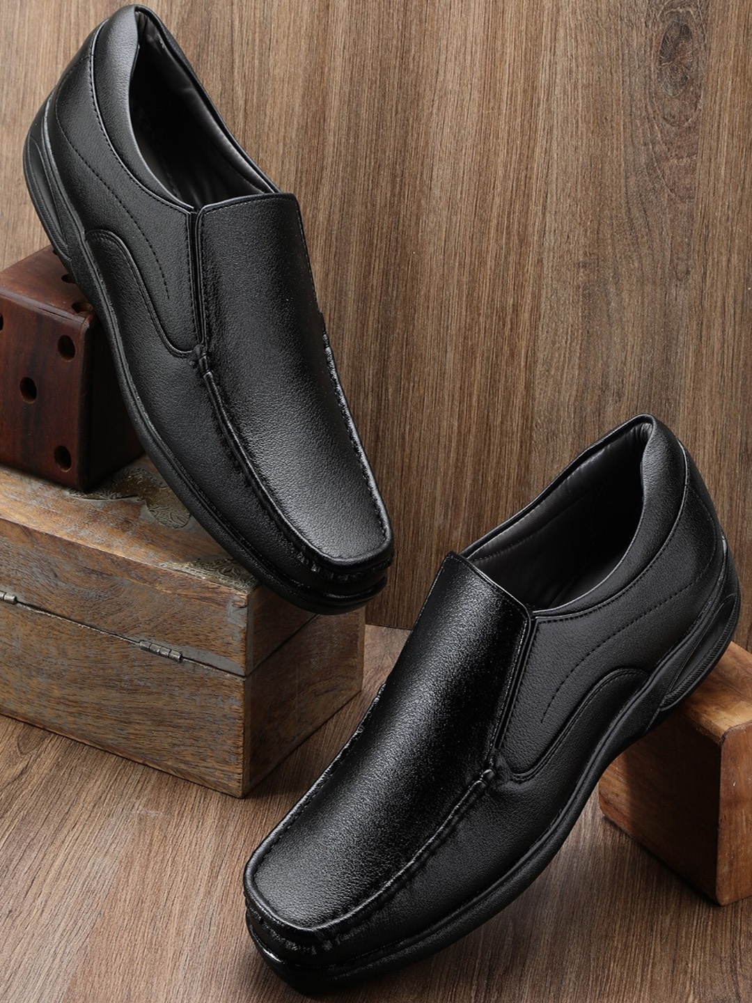 

Greentech Textured Formal Slip-On Shoes, Black