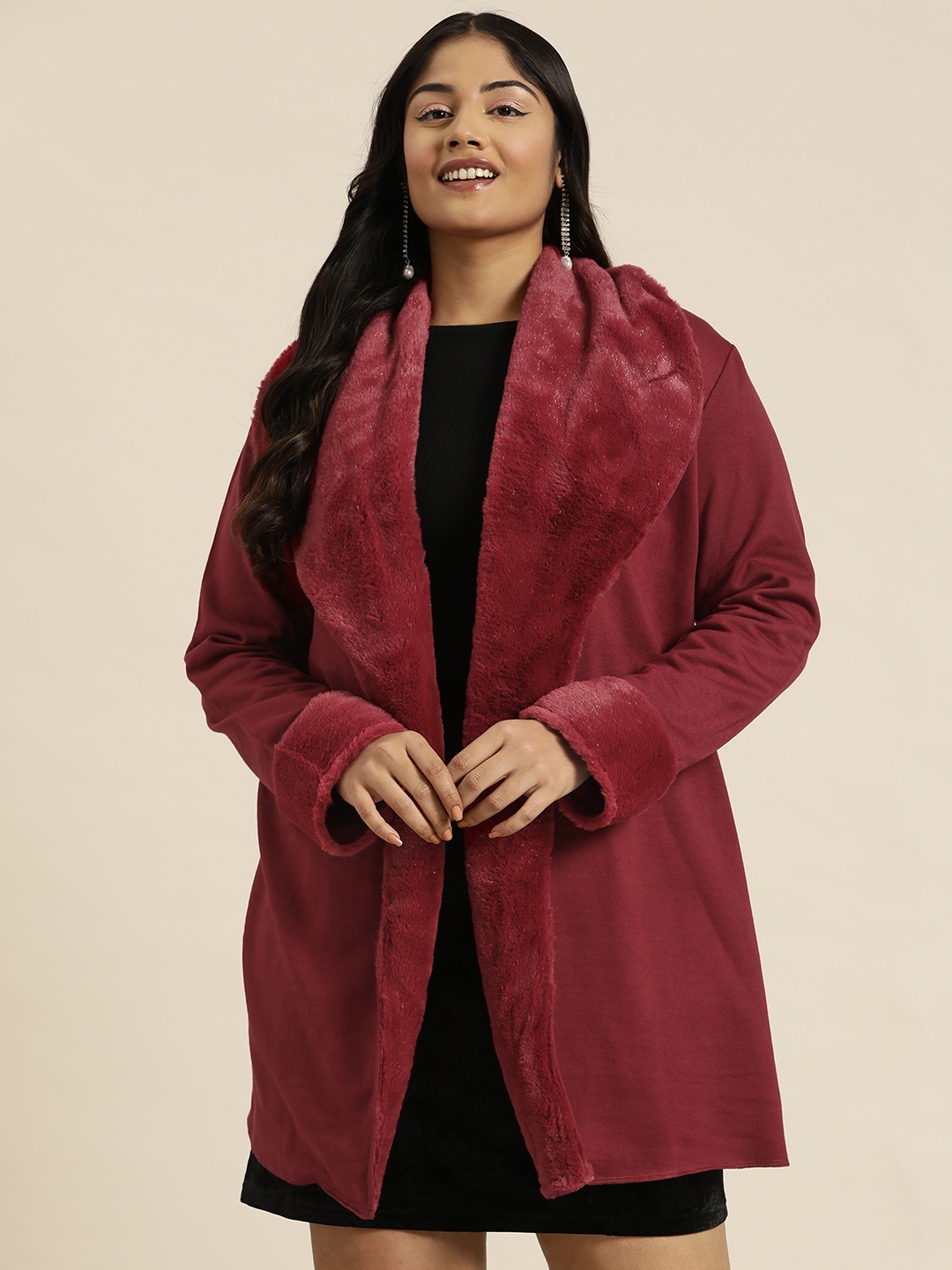 

Qurvii+ Plus Size Front-Open Overcoat with Faux Fur Trim, Maroon