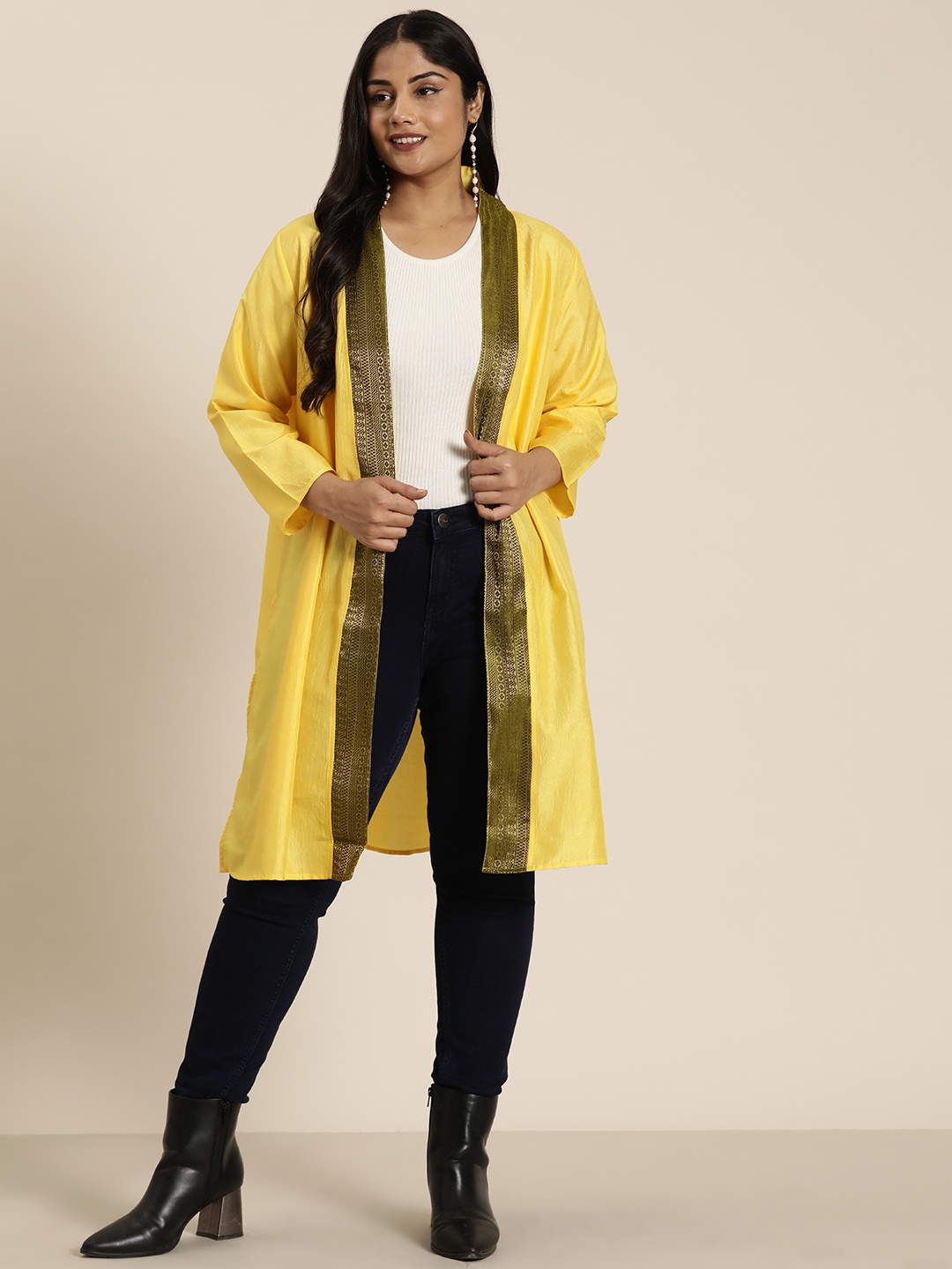 

Qurvii+ Plus Size Longline Shrug, Yellow