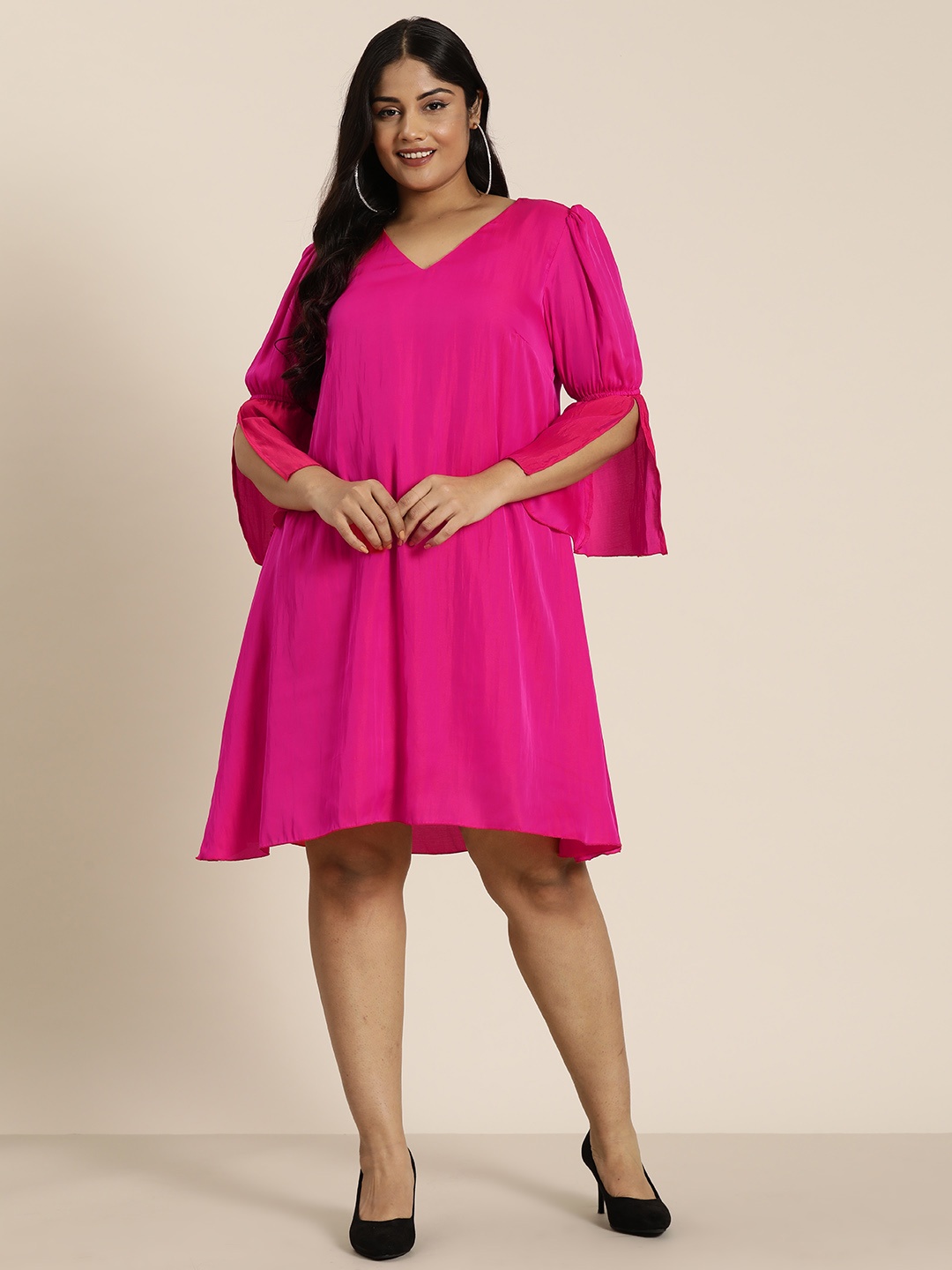 

Qurvii+ Plus Size Solid Slit Sleeve A-Line Dress, Pink