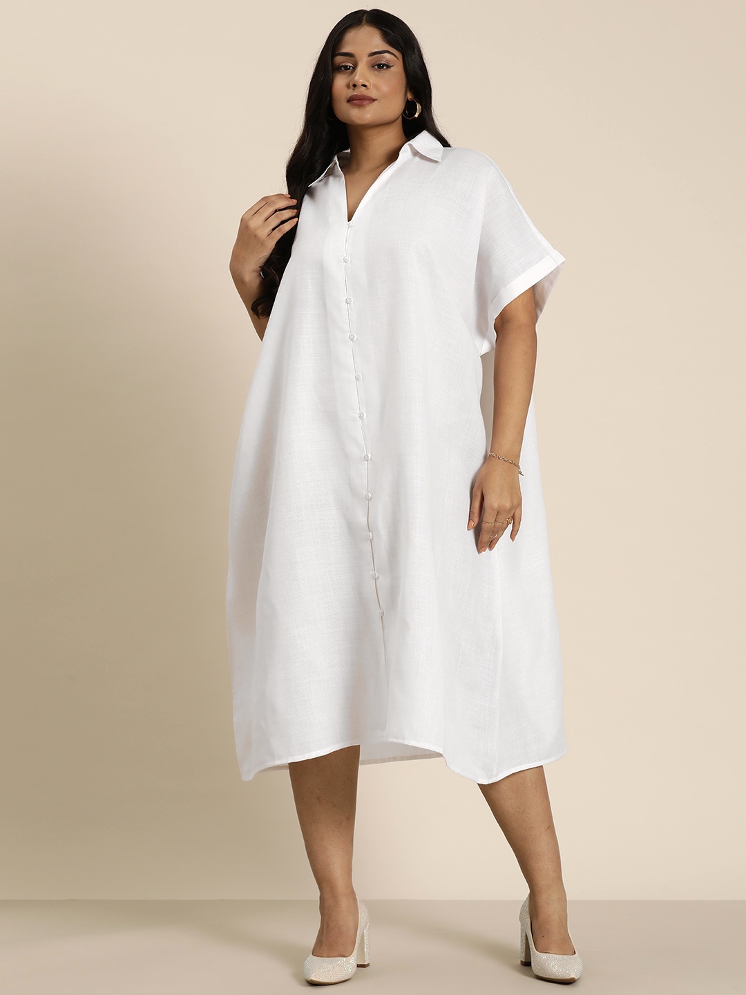 

Qurvii+ Plus Size Solid Kimono Sleeve Shirt Midi Dress, White