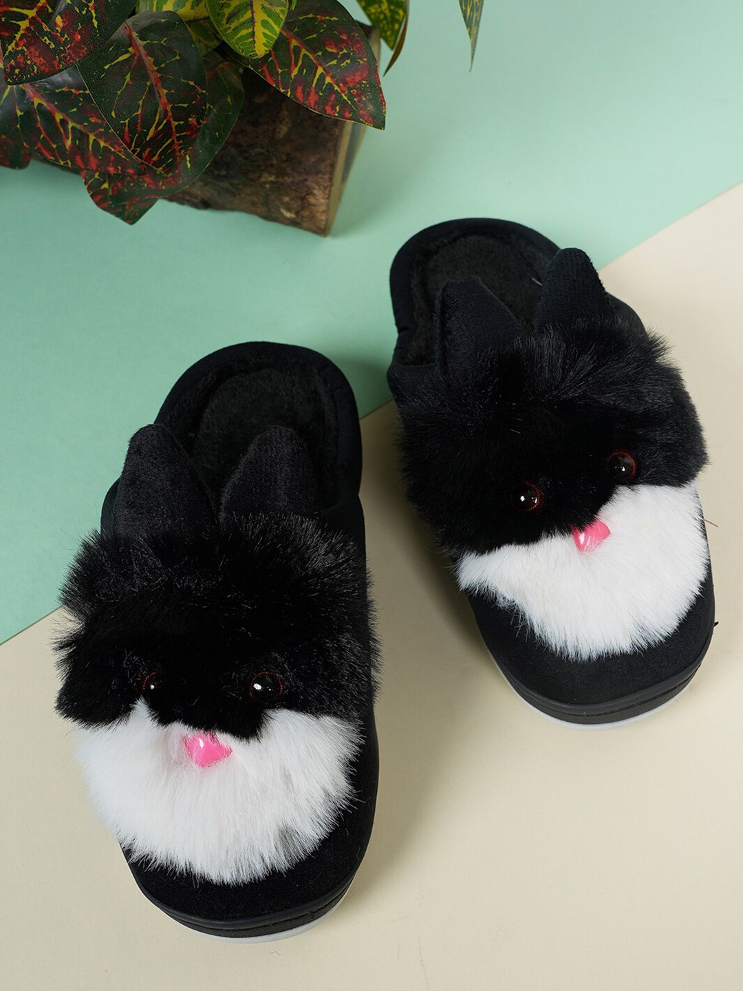 

Walkfree Women Self Design Room Slippers, Black