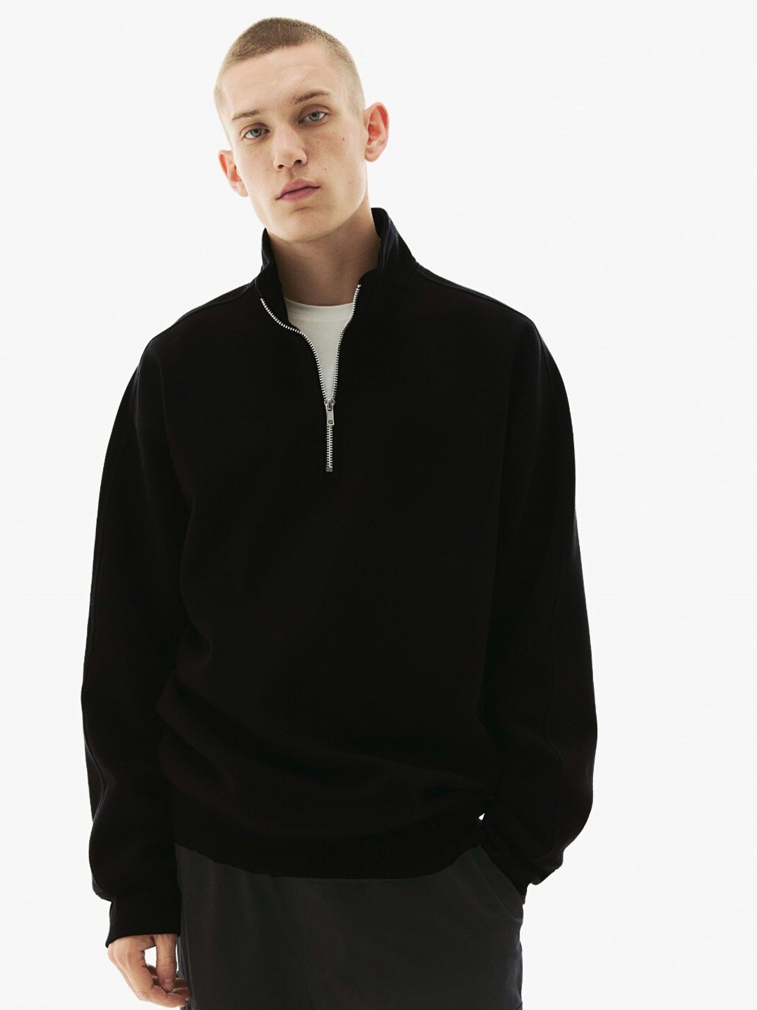 

MISCHIEF MONKEY Mock Collar Fleece Pullover, Black
