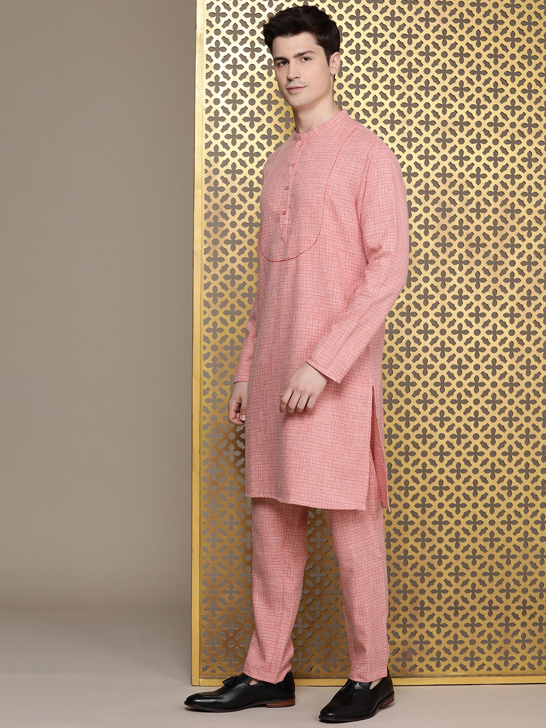 

House of Pataudi Woven Design Regular Rozana Kurta With Trousers, Red