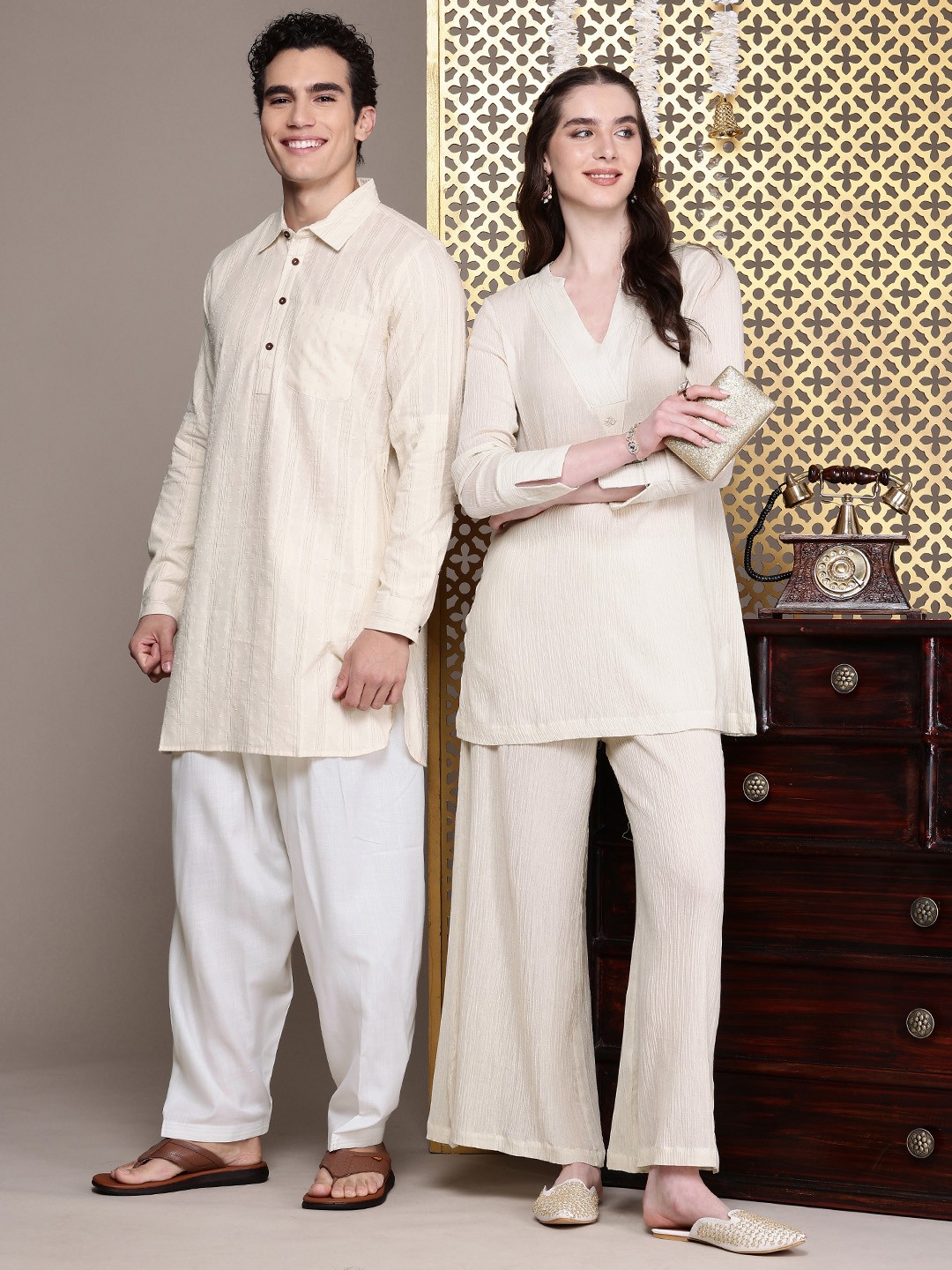

House of Pataudi Men Woven Design Regular Jashn Kurta With Pajamas Set, Off white