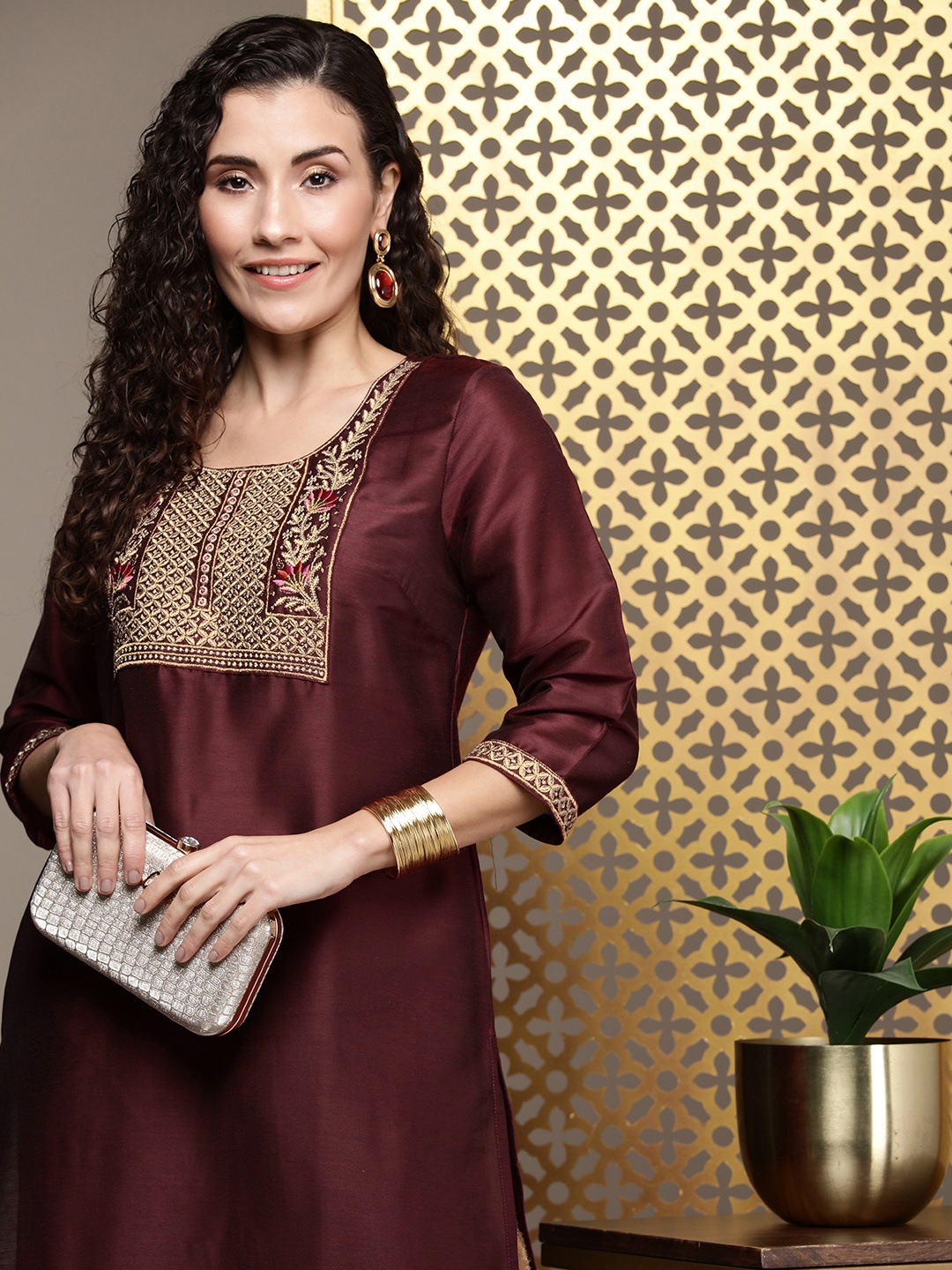 

House of Pataudi Jashn Ethnic Motifs Yoke Design Thread Work Kurta, Maroon