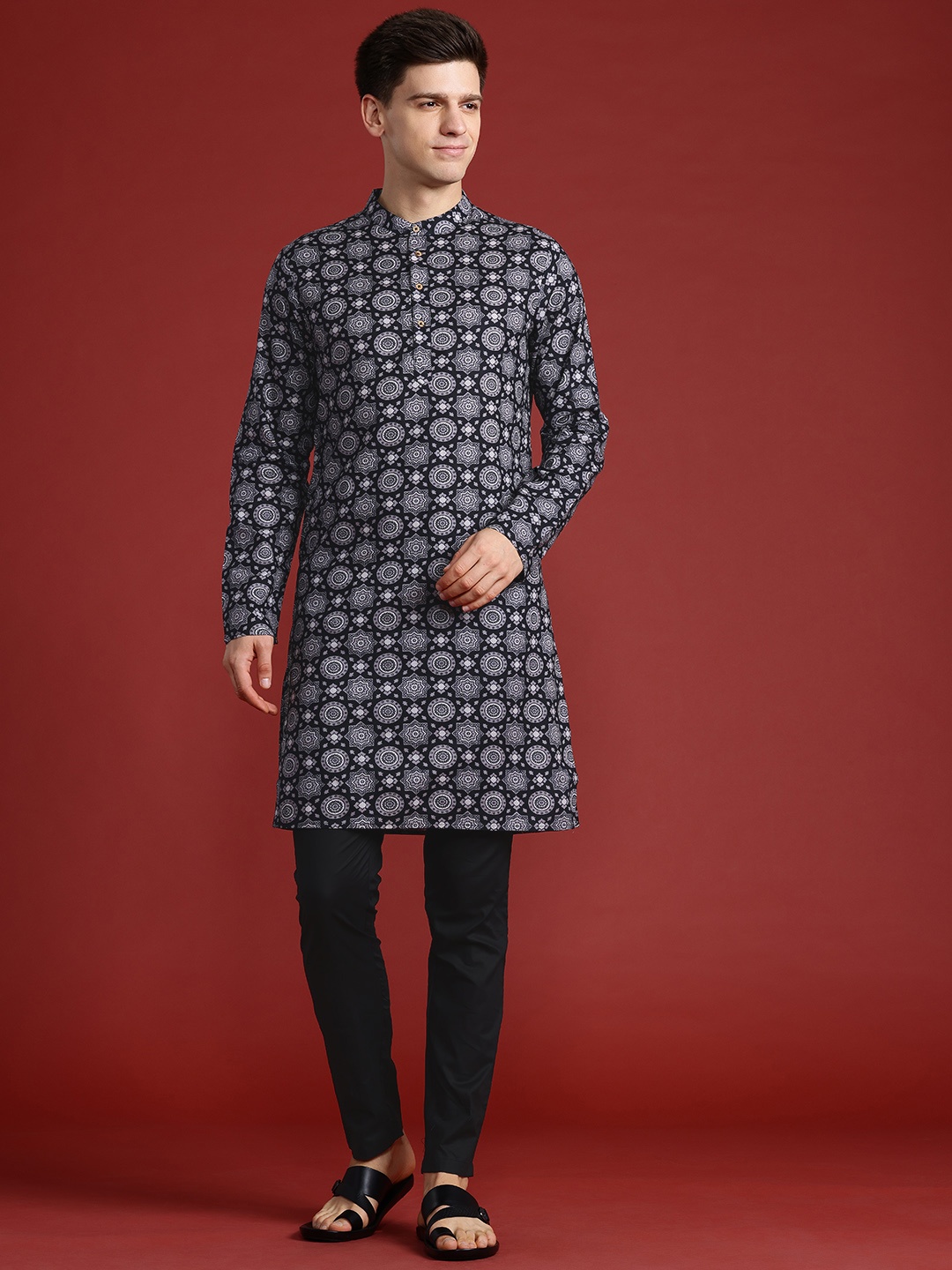 

Anouk Printed Pure Cotton Kurta with Trousers, Black