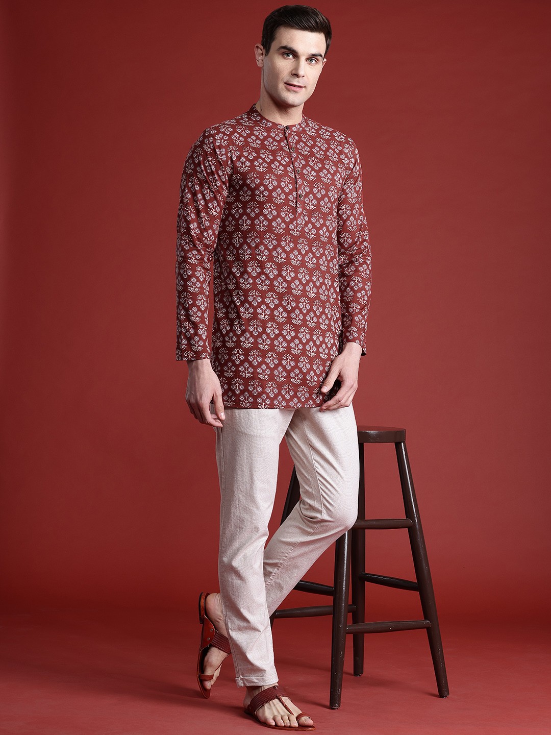 

Anouk Men Ethnic Motifs Printed Band Collar Pure Cotton Kurta, Maroon