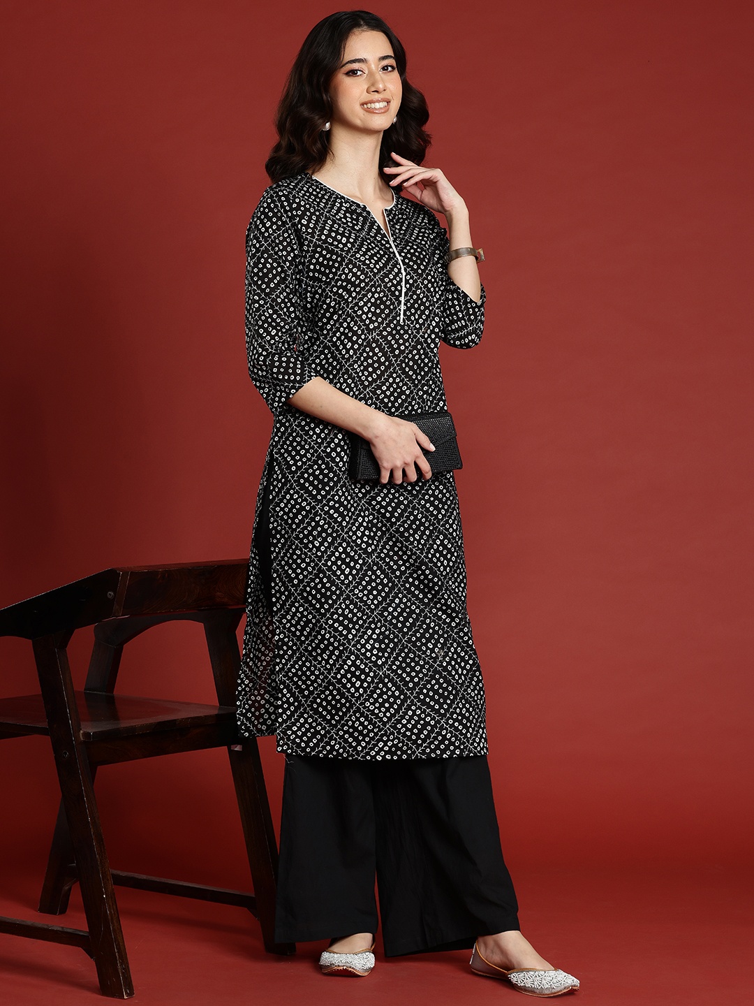 

Anouk Printed Monochrome Pure Cotton Kurta with Palazzos, Black