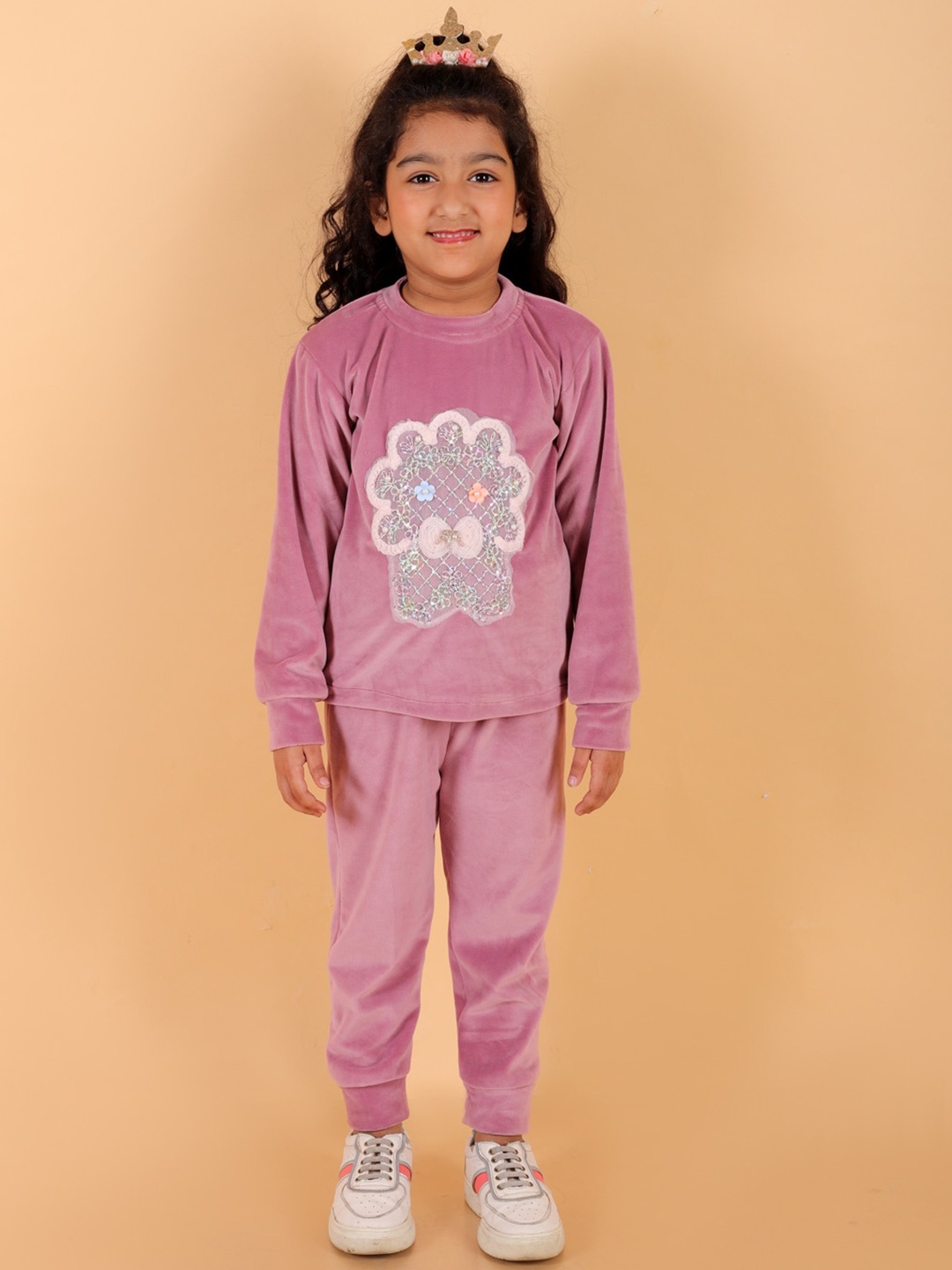 

Stuffie Land Girls Graphic Printed T-shirt With Joggers, Pink